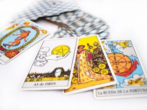 Como-aprender-a-leer-las-cartas-del-tarot